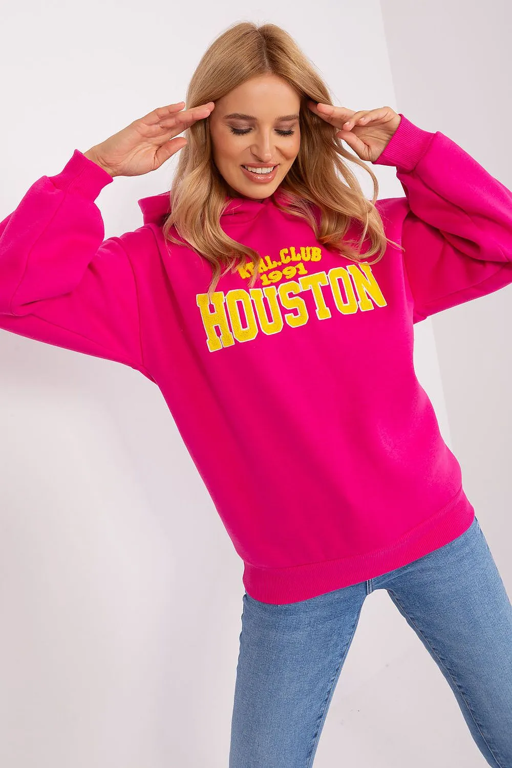 Cozy & Chic Women's Hoodie: Stylish Pullover with Bold Pattern & Front Inscription for Cool Days
