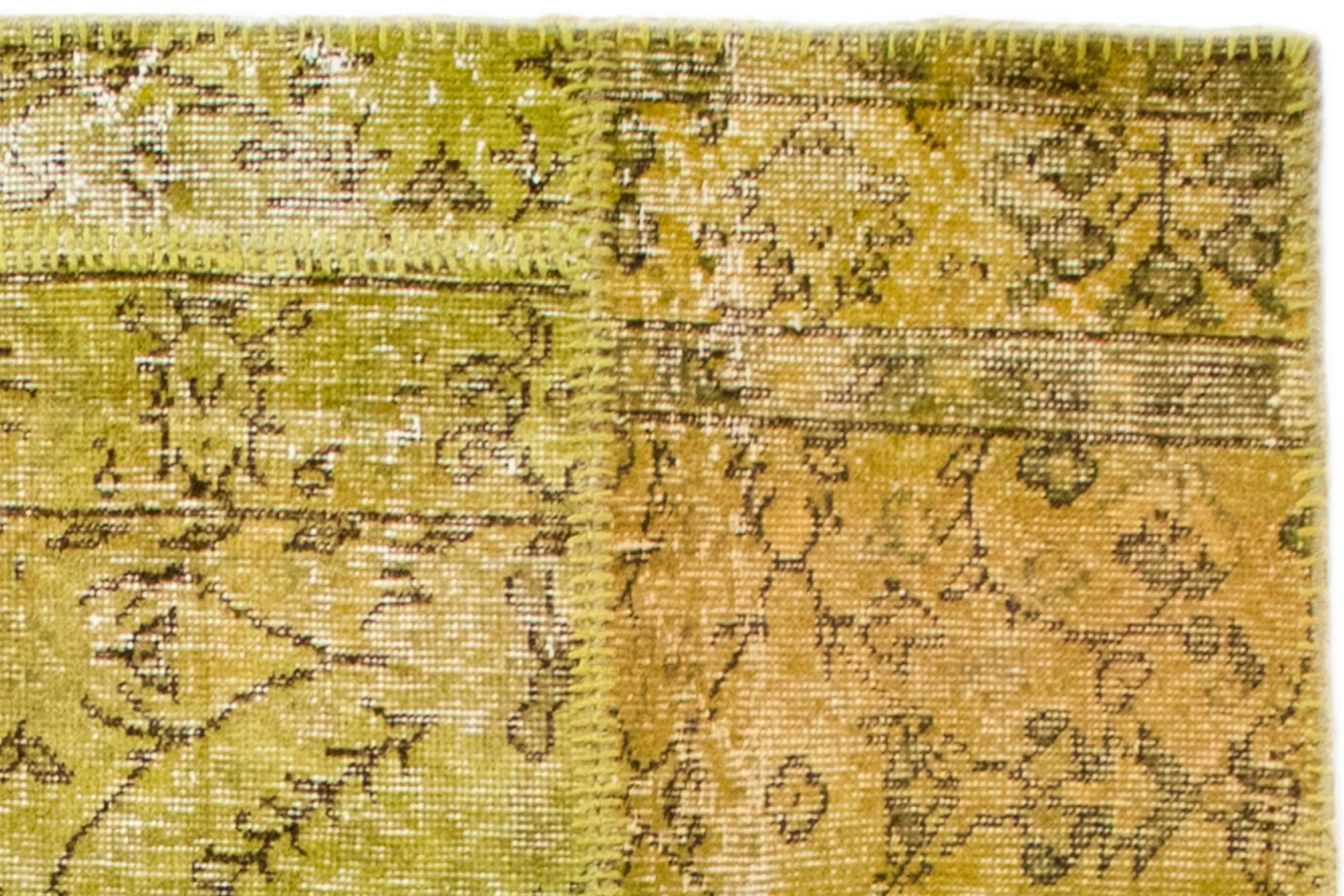 Eliott <br> (4'11" x 5'3")