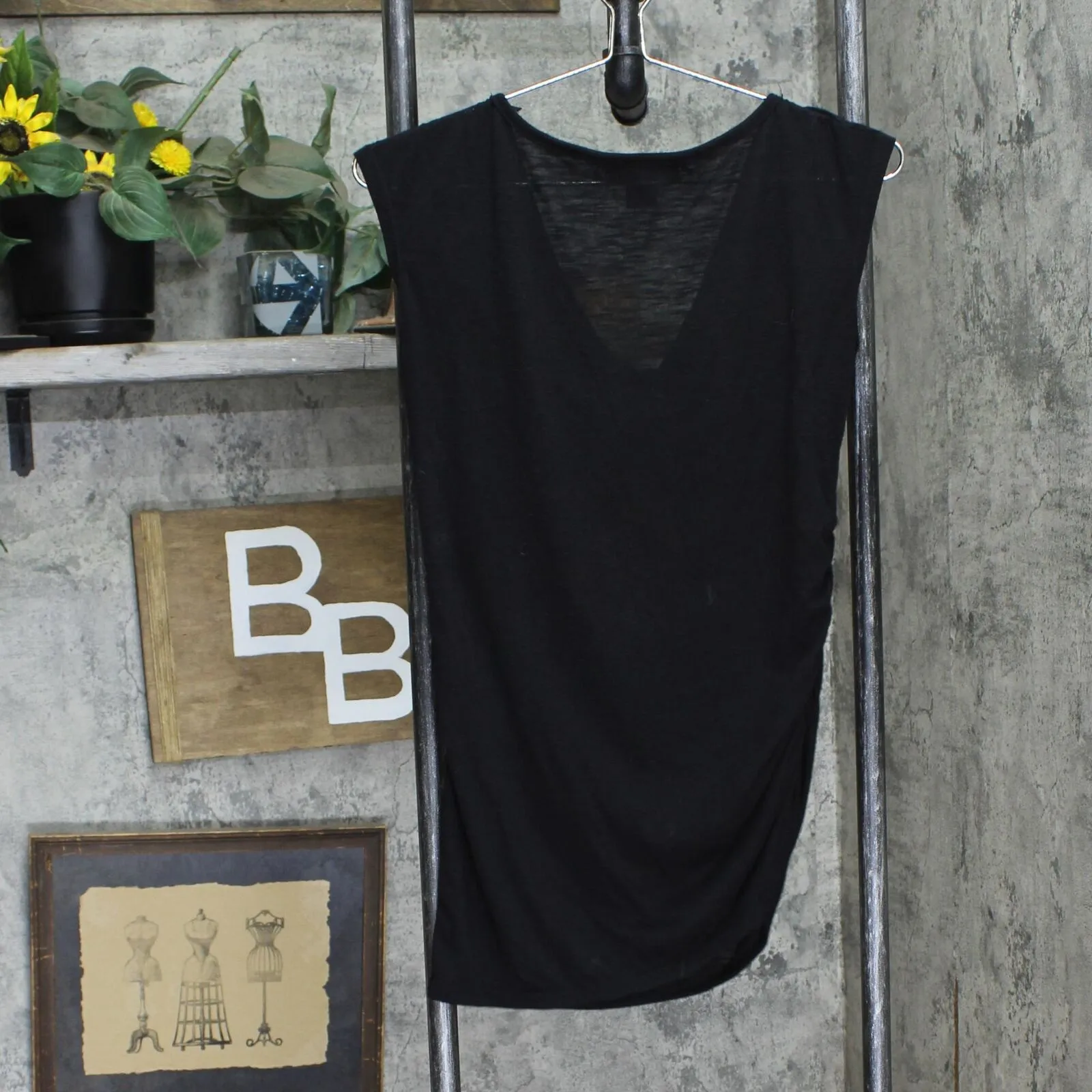 Isabella Rodriguez Womens Ruched Burnout Sleeveless Blouse Shirt Top Black M