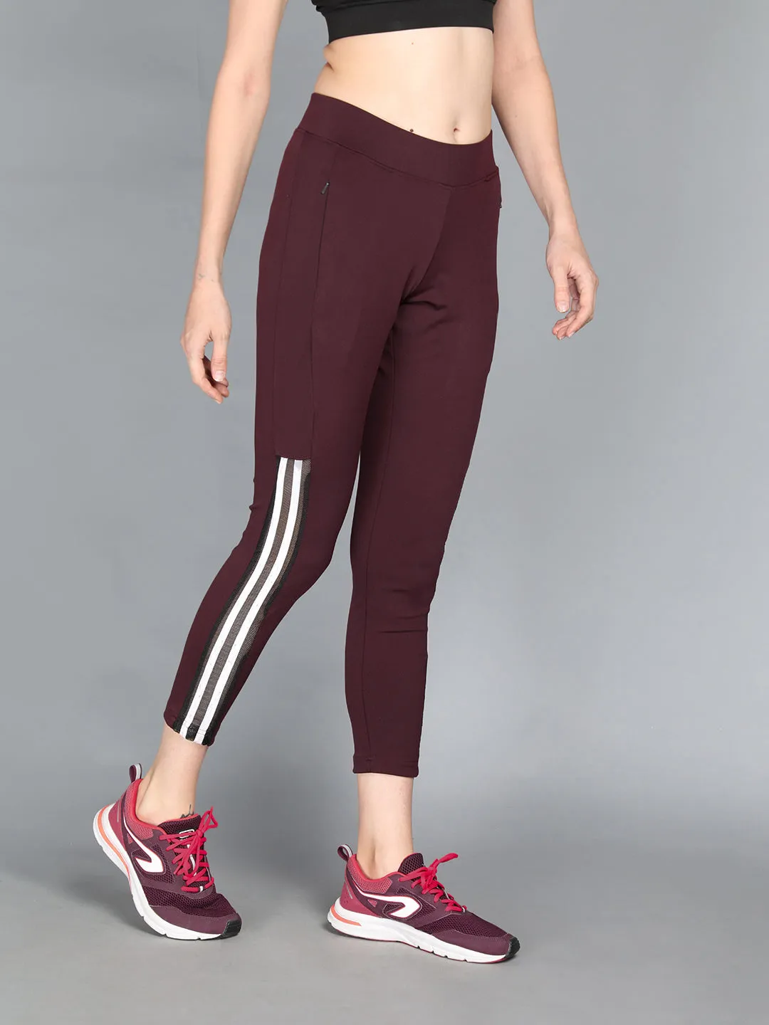 Neva Women Regular Fit Ankle Length Sweatfree Trackpant