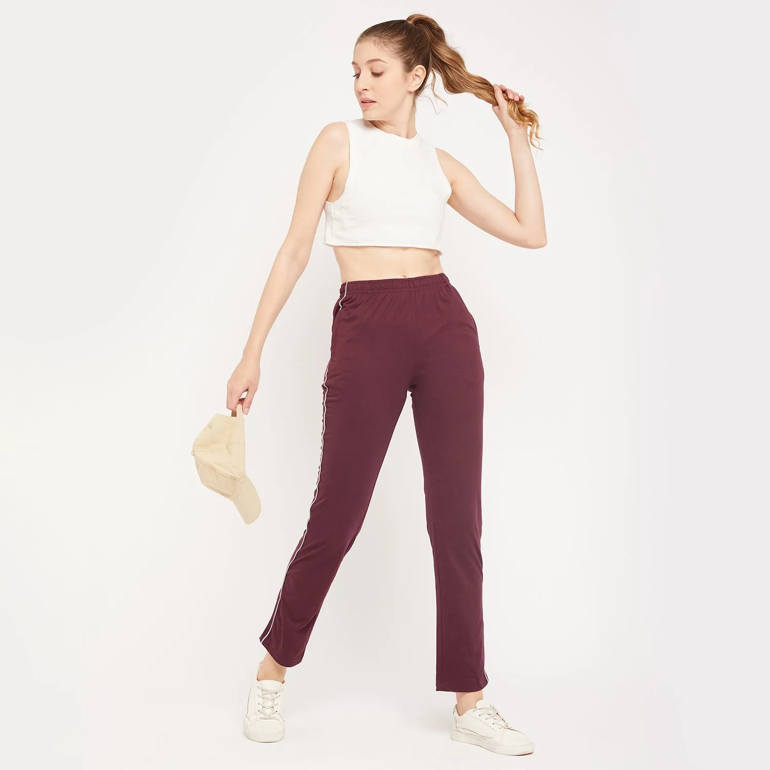 Neva Women's Track Pant in Solid Pattern Side pockets - Burgandy