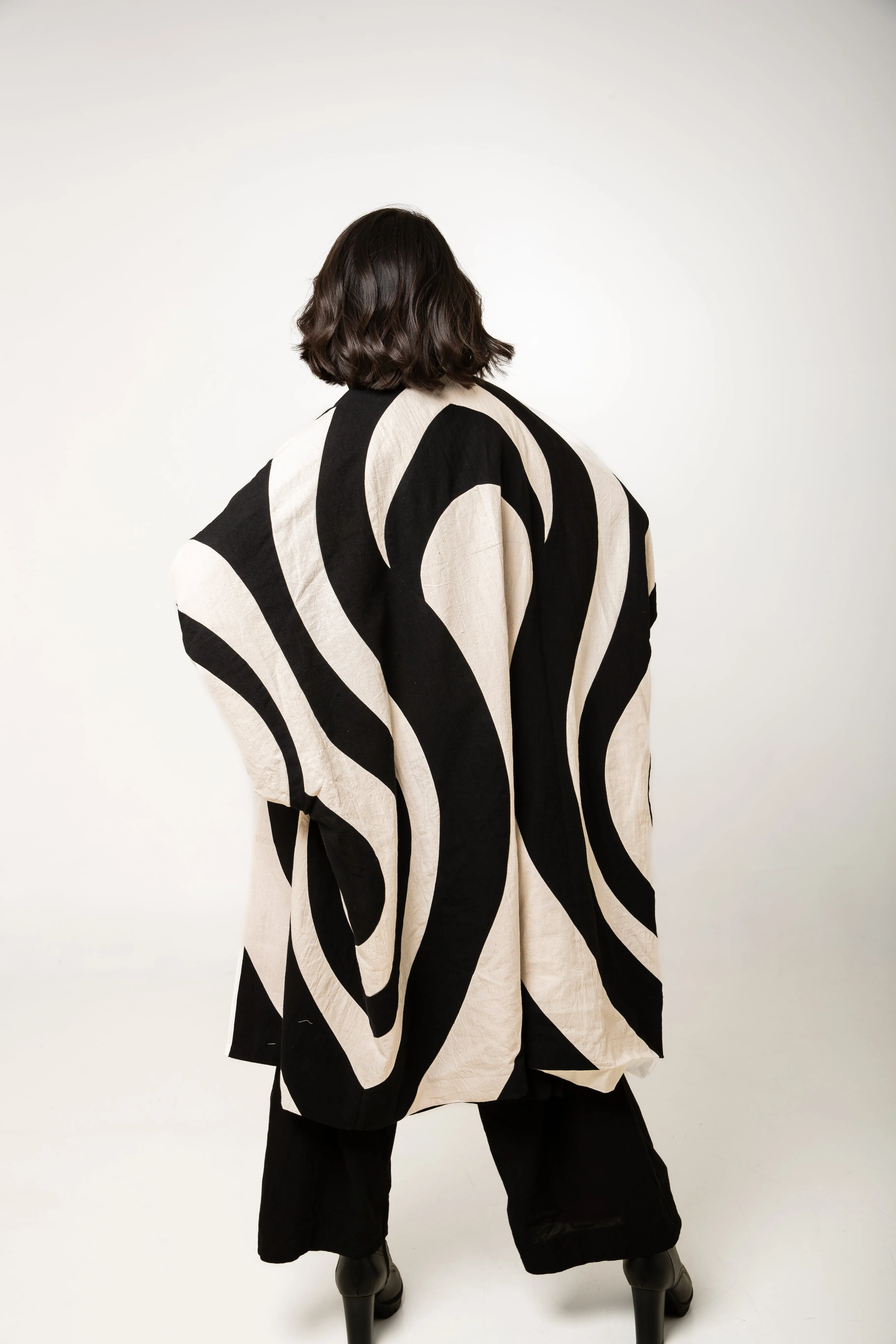 New Season Summer/Fall 2024-Jacket Oversized Kora Cotton Moma Black White -Ka-Sha - Fashion Edit Aseem