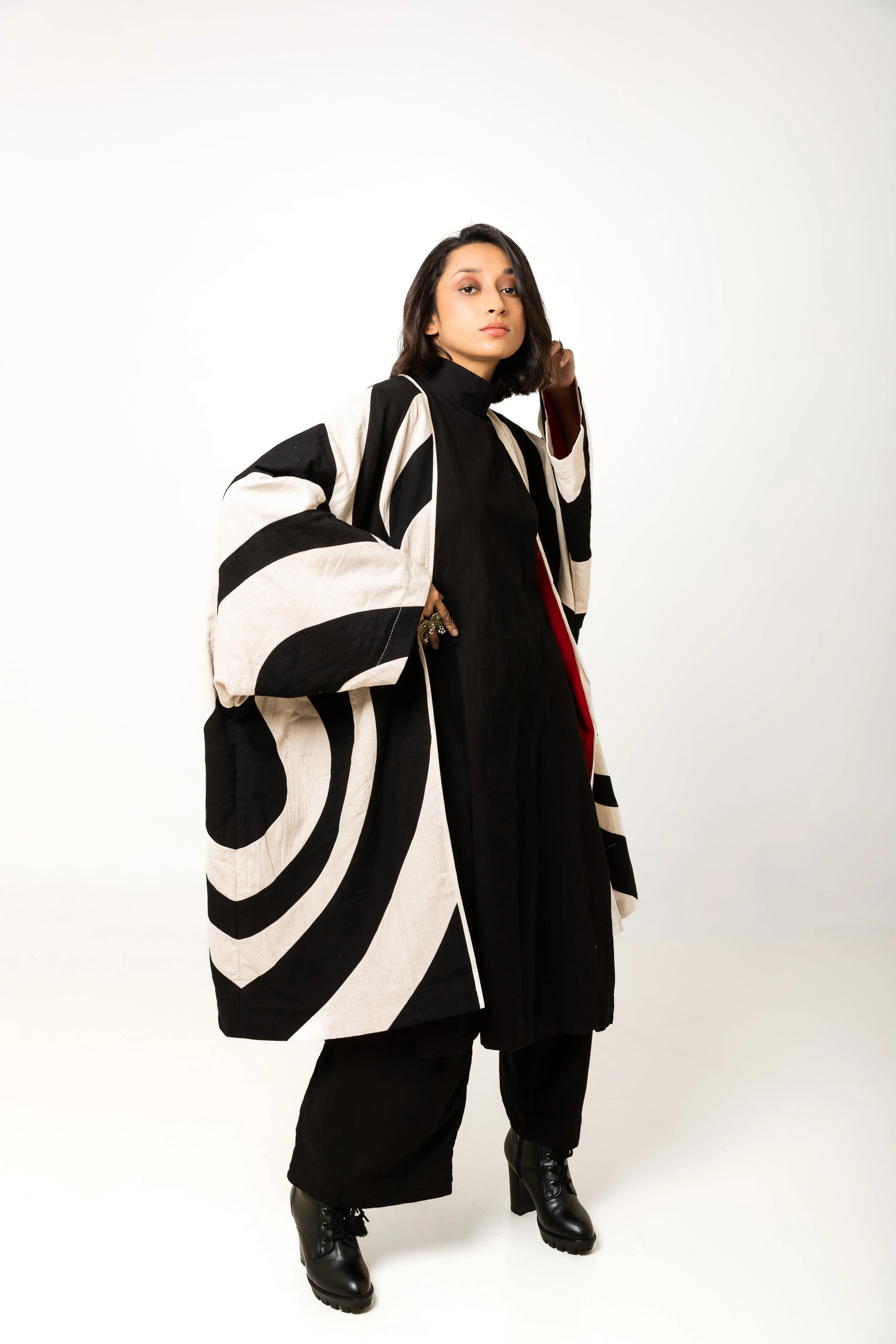 New Season Summer/Fall 2024-Jacket Oversized Kora Cotton Moma Black White -Ka-Sha - Fashion Edit Aseem