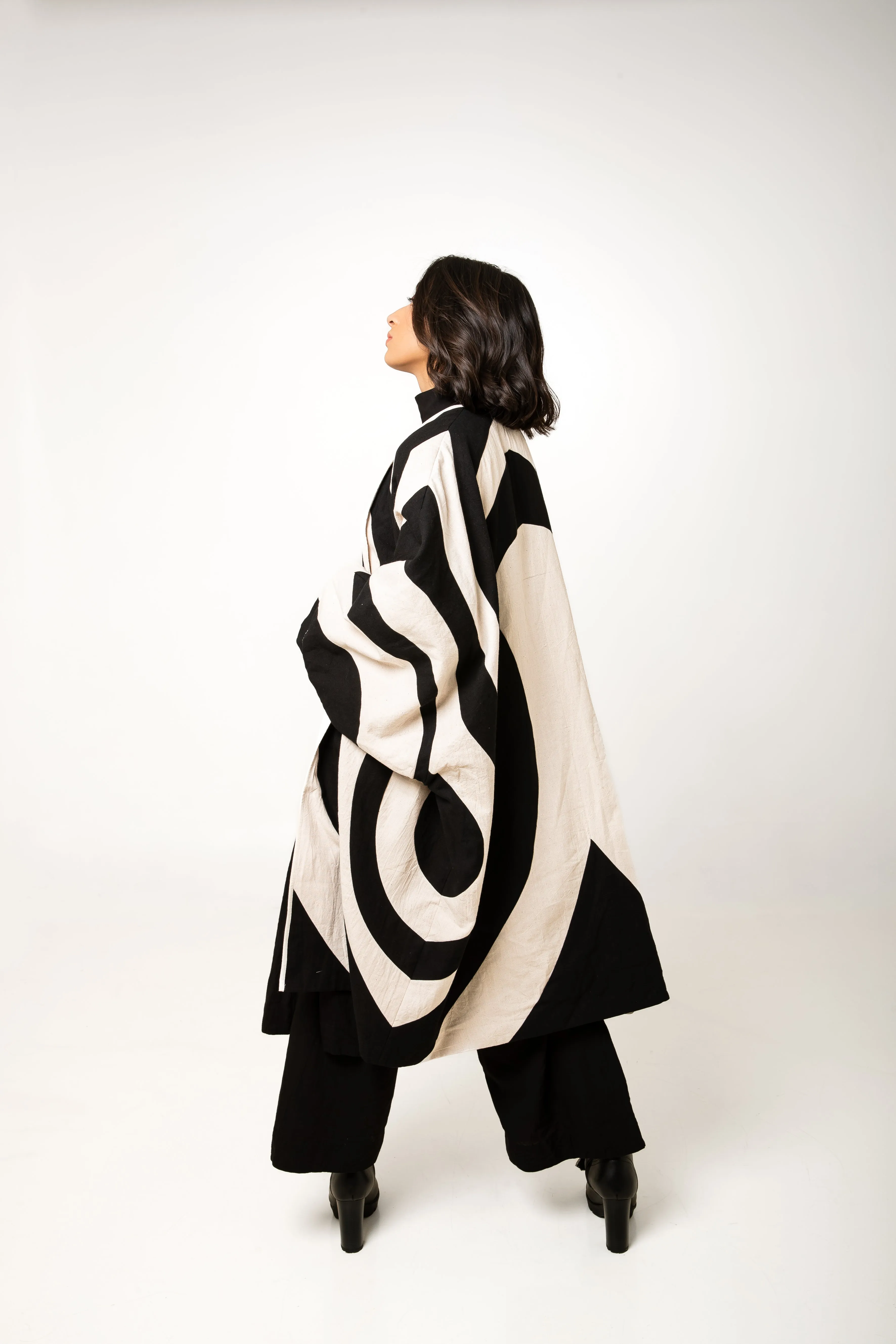 New Season Summer/Fall 2024-Jacket Oversized Kora Cotton Moma Black White -Ka-Sha - Fashion Edit Aseem