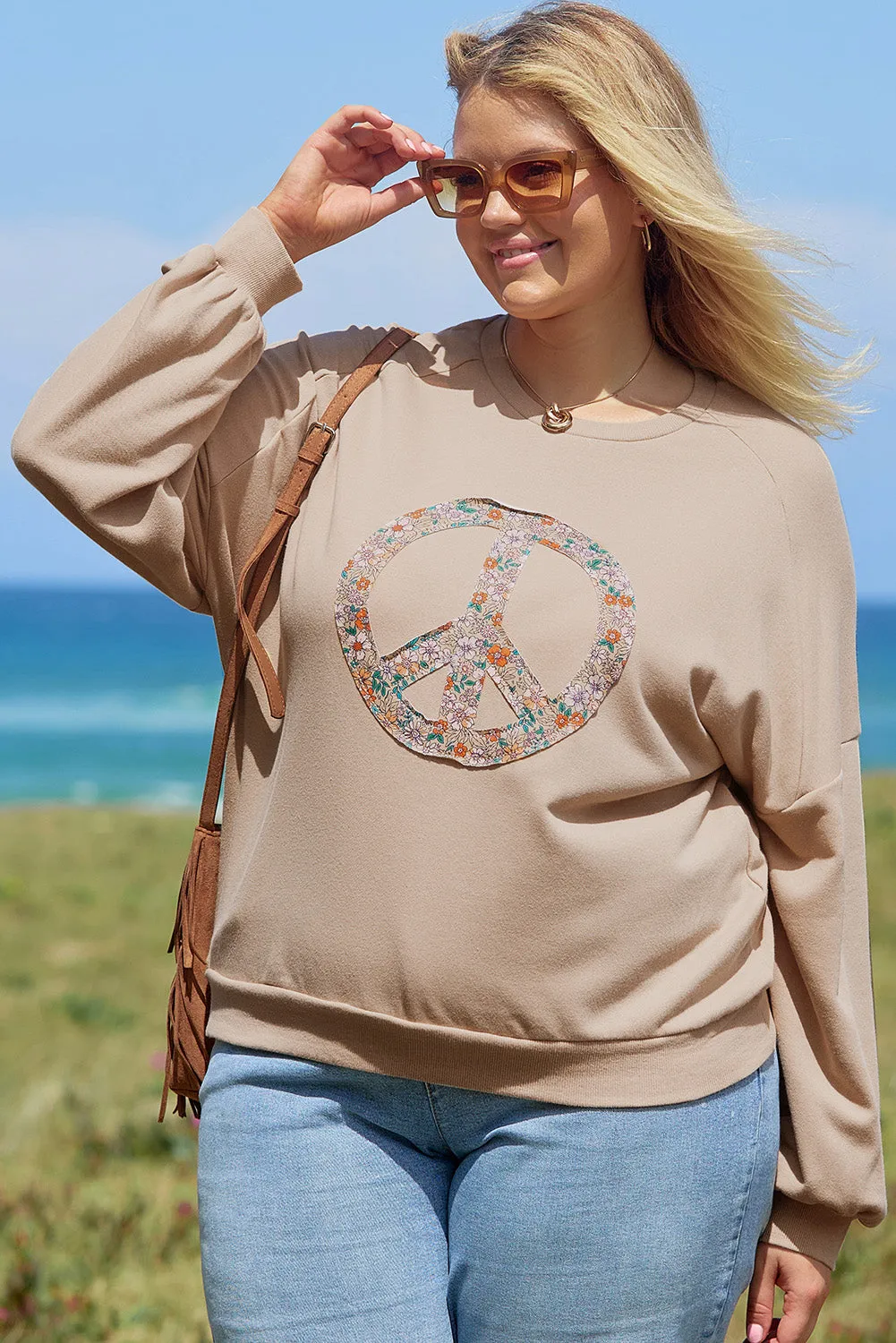 Peace Sign Graphic Plus Size Sweatshirt