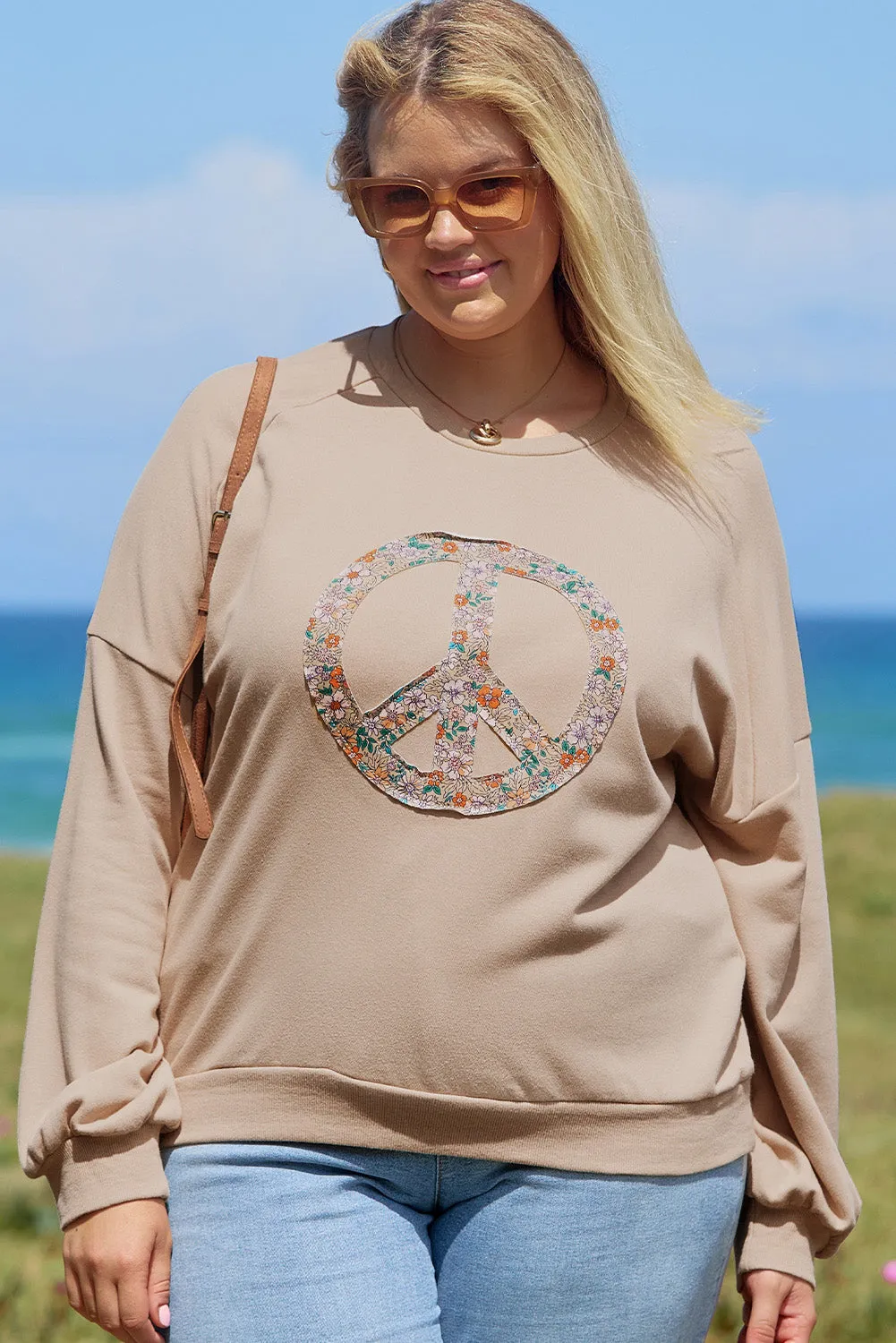 Peace Sign Graphic Plus Size Sweatshirt