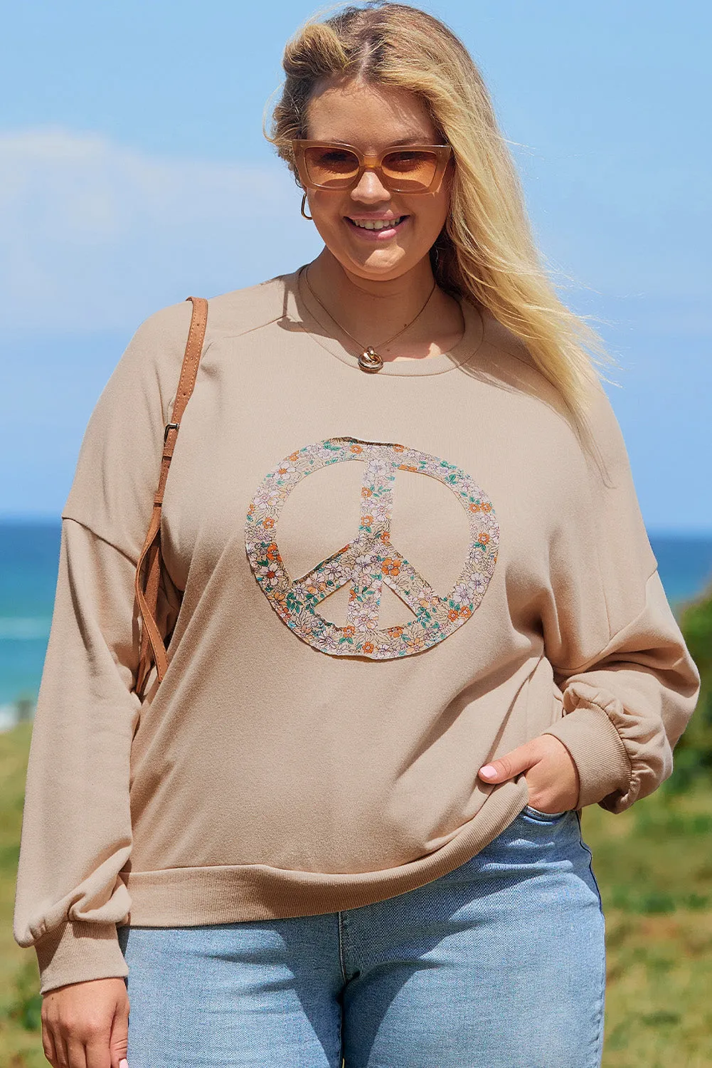 Peace Sign Graphic Plus Size Sweatshirt
