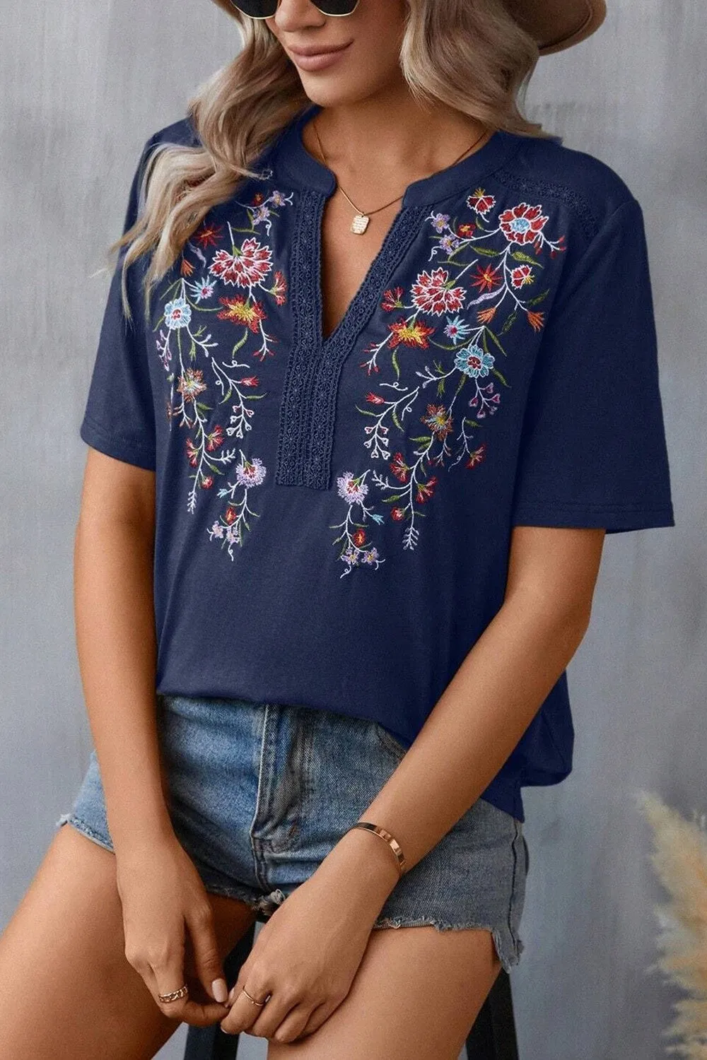 SIDNEY EMBROIDERED SHORT SLEEVE SHIRT
