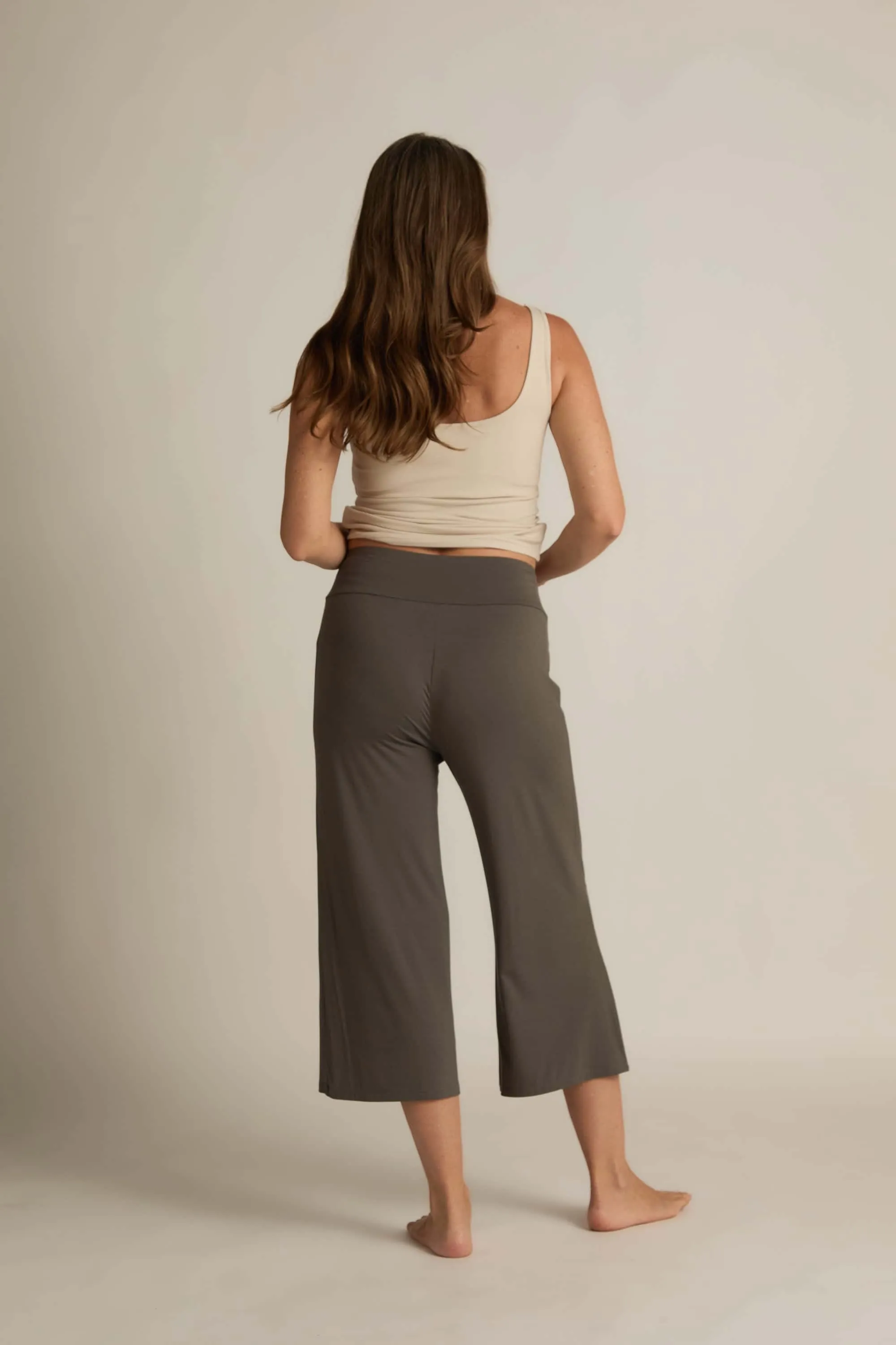 Wide-Leg Capri Pant