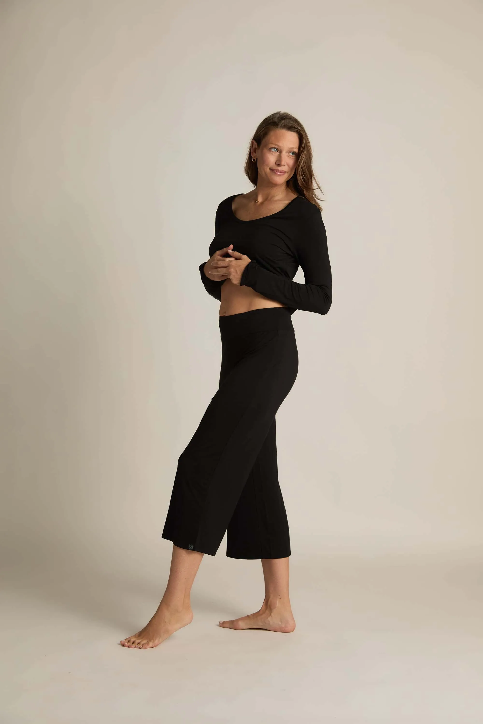Wide-Leg Capri Pant