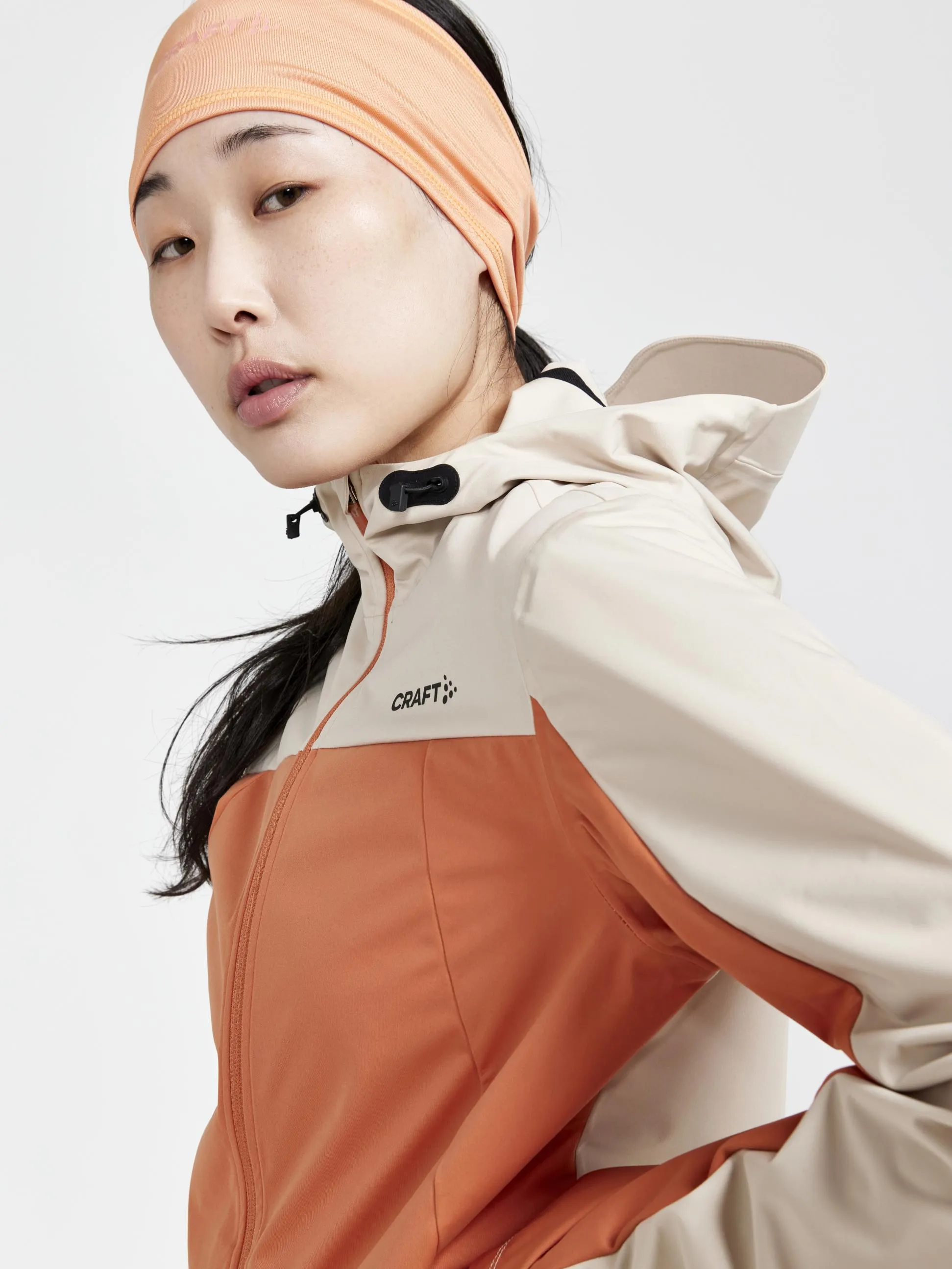 WOMEN'S ADV ESSENCE HYDRO JACKET