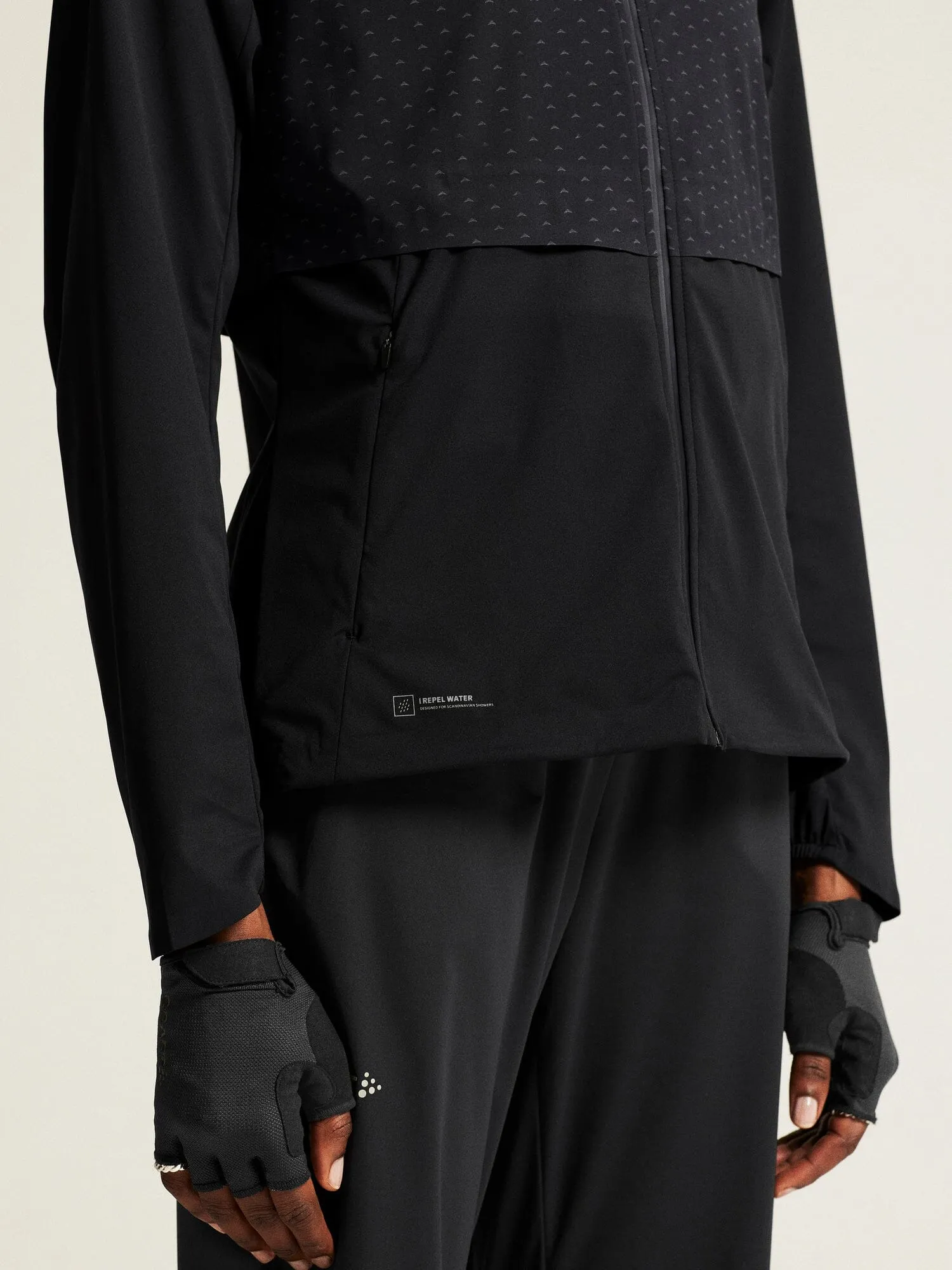 WOMEN'S PRO HYDRO LUMEN JACKET 3