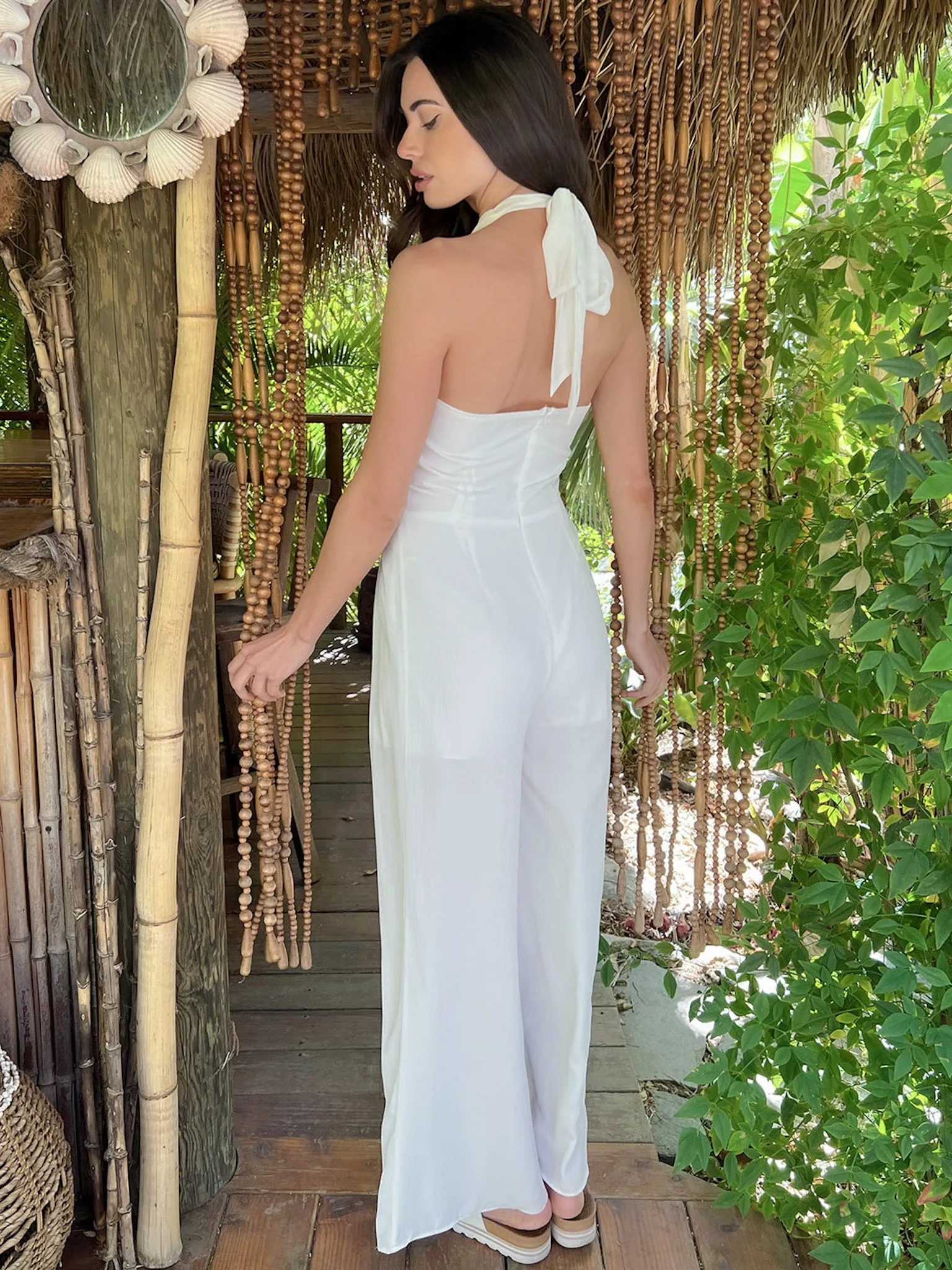 WOMEN'S SLEEVELESS FRONT CUT OUT JUMPSUIT