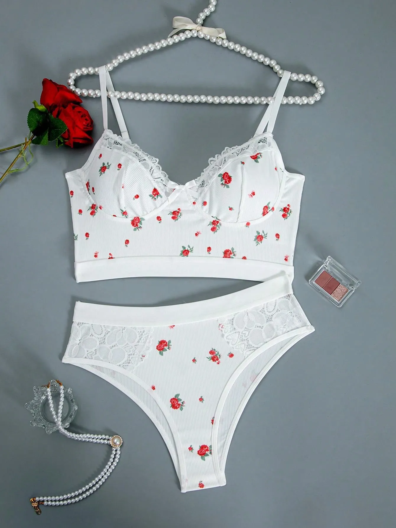Women's White Heart Lace Patchwork Floral Print Sexy Lingerie Set